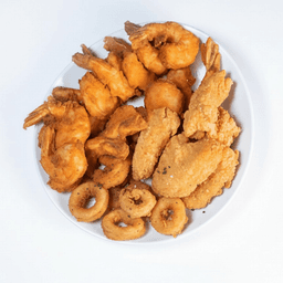 Combo Dinner at Da Catch Fish & Chicken in Rockford, Illinois